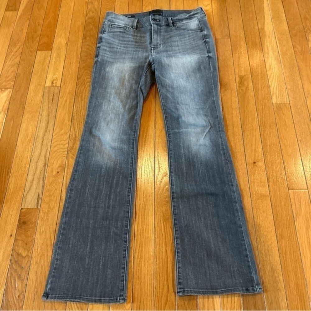 White House Black Market WHBM Mid-Rise Boot Faded Gray Black Denim Jeans Sz 6